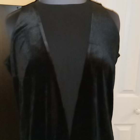 Size 2x Tunic with Sheer V Center - Picture 3 of 4